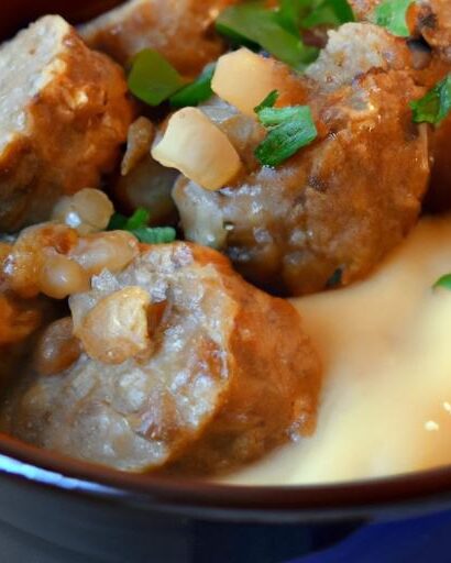 Savory Keto Sausage Gravy: Low-Carb Comfort Food Magic