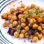 Crunchy Roasted Chickpeas: A Healthy Snack Reinvented