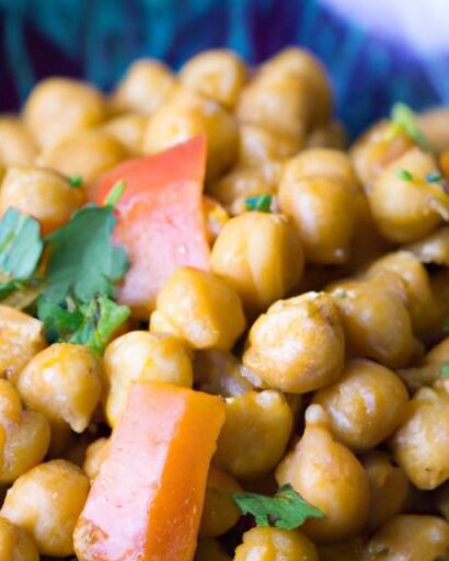 Hearty Sweet Potato Chickpea Curry: A Flavorful Vegan Delight