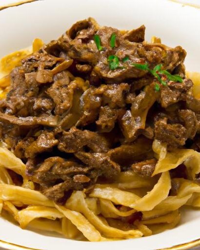 Whip Up Easy Ground Beef Stroganoff: Comfort in Minutes