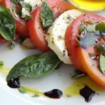 Fresh Flavors: Perfecting Caprese Salad with Balsamic Glaze