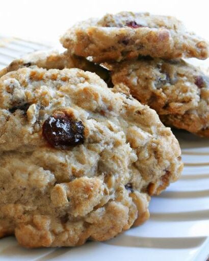 Delicious Vegan Oatmeal Raisin Cookies: A Wholesome Treat