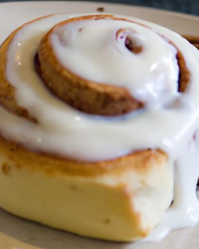 Fluffy Keto Cinnamon Rolls: Low-Carb Sweet Morning Bliss