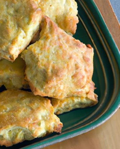 Flaky Cheddar Chive Biscuits: The Perfect Savory Treat