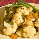 Wholesome Cauliflower & Potato Curry: A Flavorful Delight